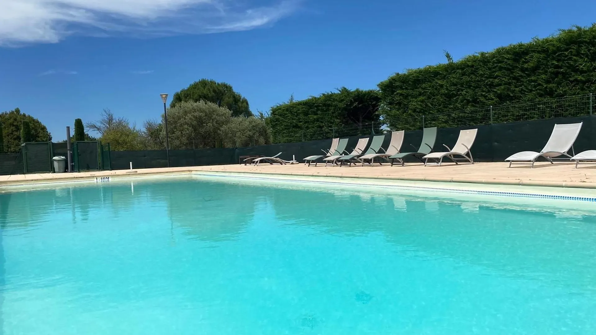 04B7 Beautiful T3 In The Heart Of Lavender - Pool Apartment Brunet
